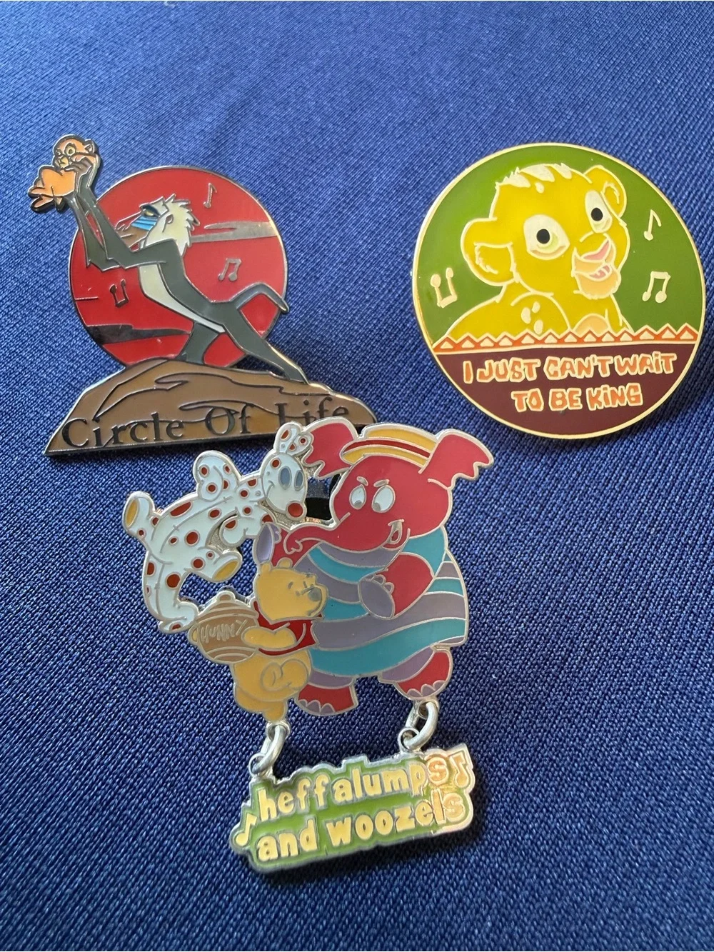 Disney Store 2002 Magical Musical Moments 12 pins Pooh Alice Lion King